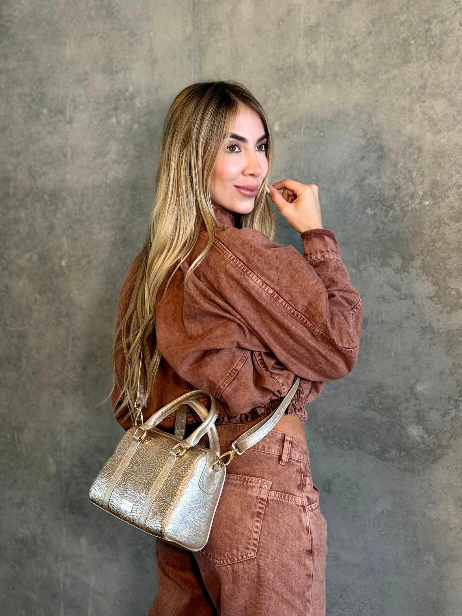 2c5ebc8f-1318-4fb6-ae46-128deecc04e9