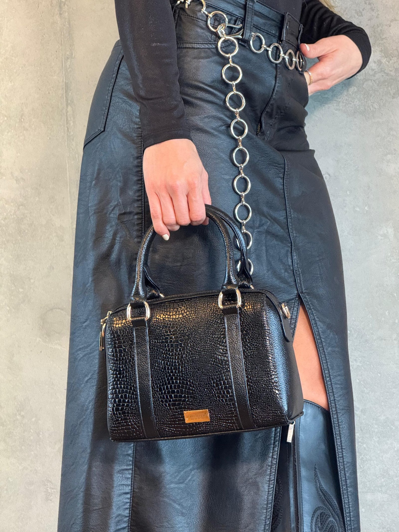 52f126cb-a5b3-442d-95ac-47b84a8e3543