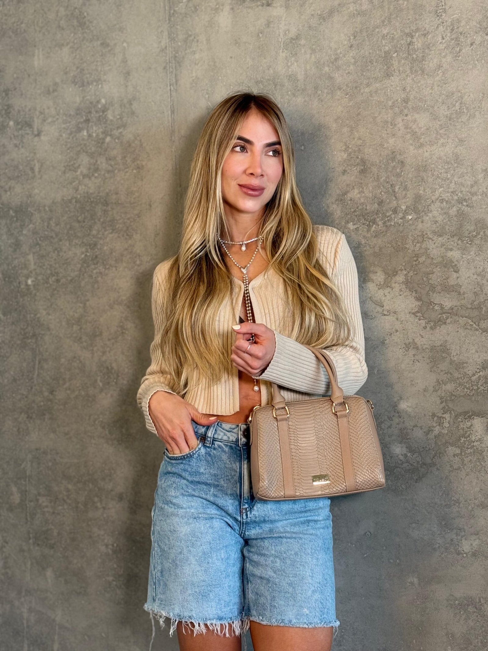 a0eae7ac-20f0-4822-9d39-7ebe785163e6