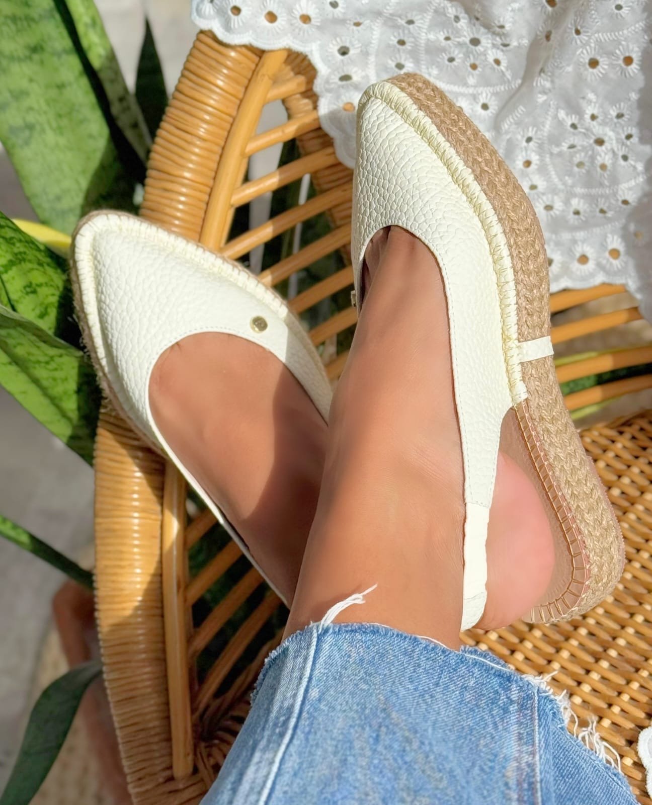 1660128a-b0c3-4656-b0e3-ecd293fba0a6