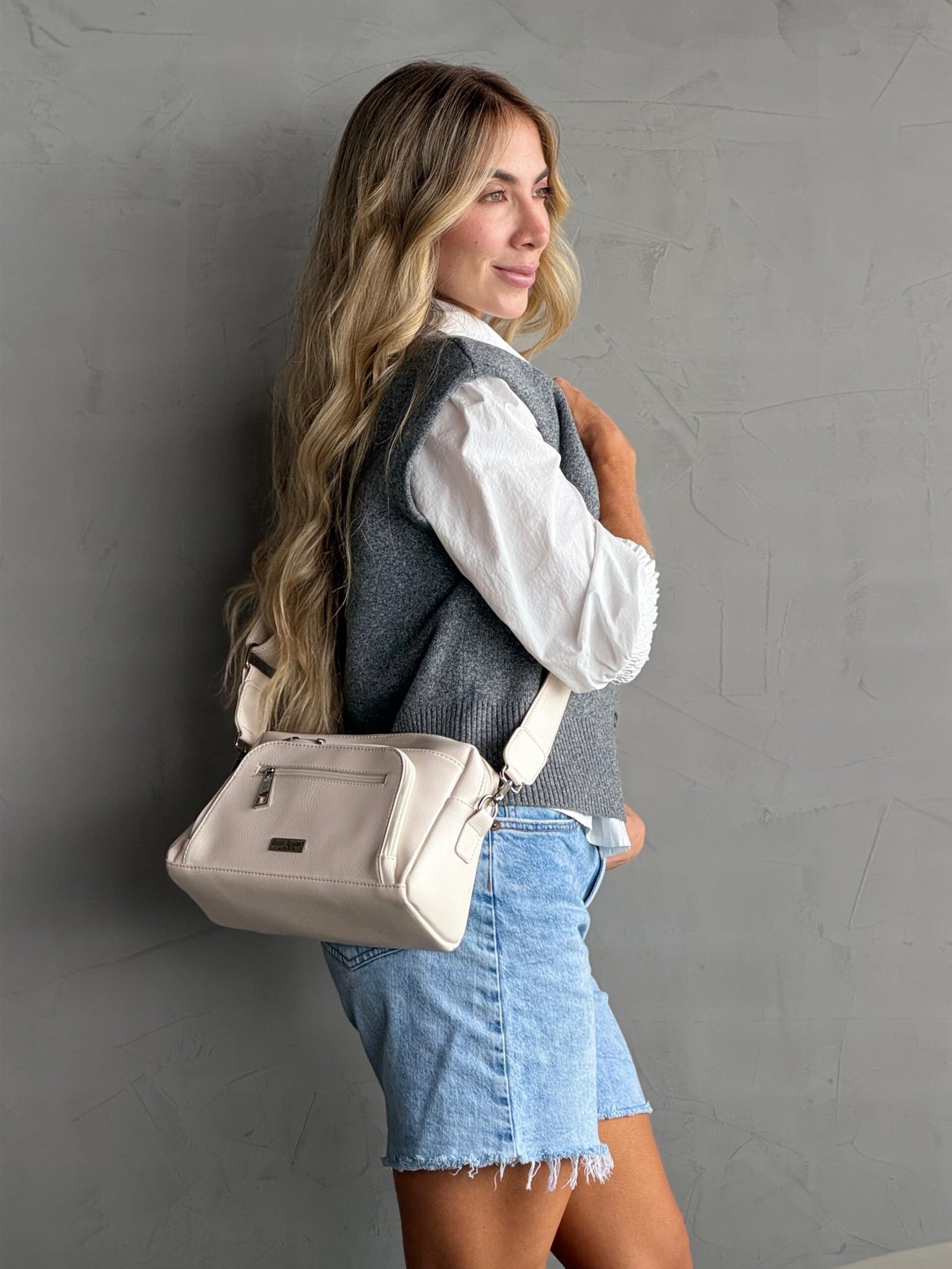 f5d15544-f464-49e4-9538-cdcf5af63e6d