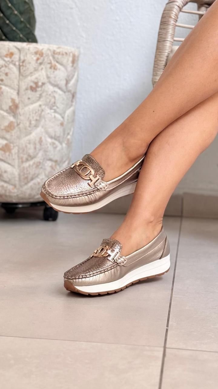 f70fc59e-996b-4620-9ec7-0a96c99afeb1